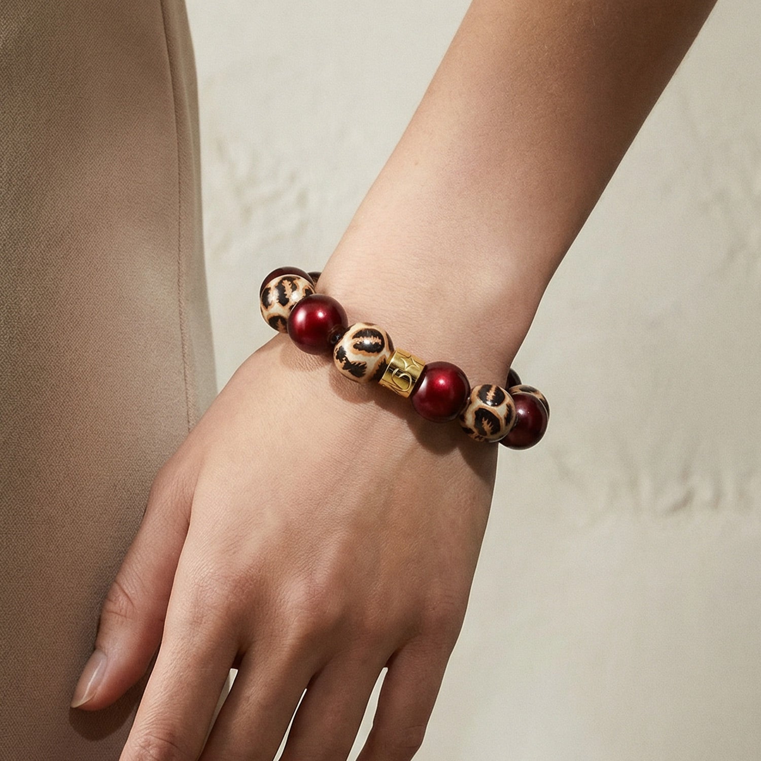 Perlenarmband Wild Magic - Leo Burgundy